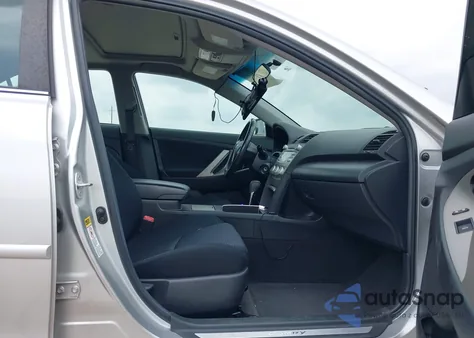 2011 Toyota Camry Se z USA, uszkodzony, nr VIN 4T1BF3EK4BU216086